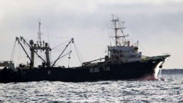 Three arrested for illegal fishing obstructing shipping routes