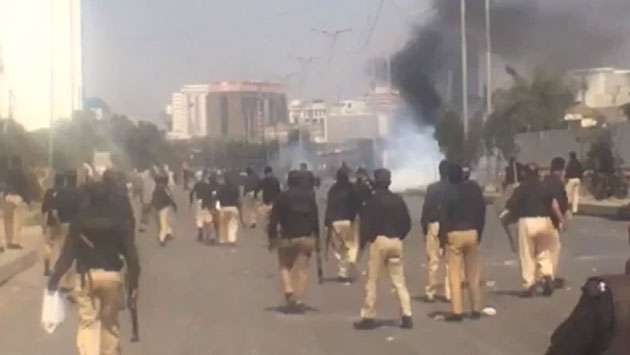 At least 10 killed in Karachi clashes during march towards US Consulate after Khamenei strike