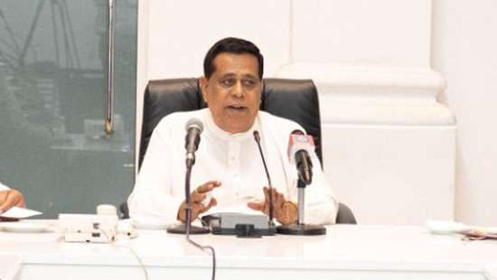 SriLankan doesn’t own single aircraft; runs operation with leased planes: Minister