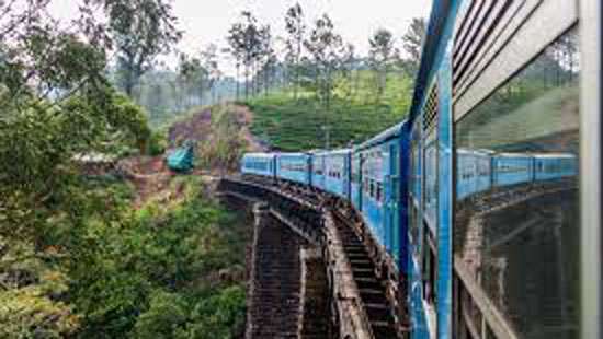Special intercity express train to Kandy every weekend from tomorrow