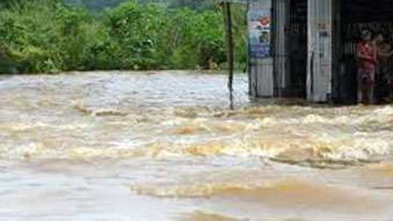 Water level of Gin Ganga rising: Possible floods in Galle