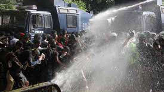 IUSF protest march tear-gassed