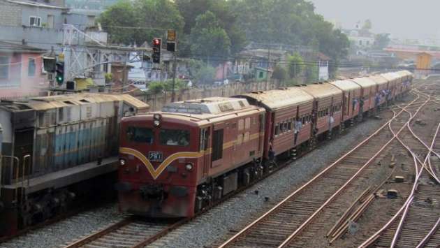 Train delays due to bad weather conditions