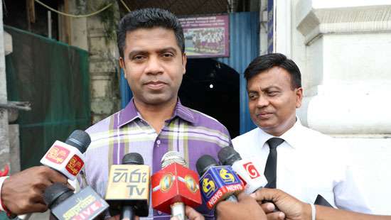 Probe purchase of 78 vehicles during Yahapalanaya: JVP to CID