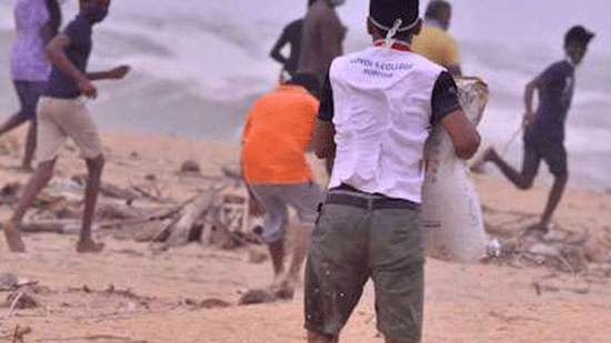 Eight arrested over collecting debris from ’MV X-Press Pearl’