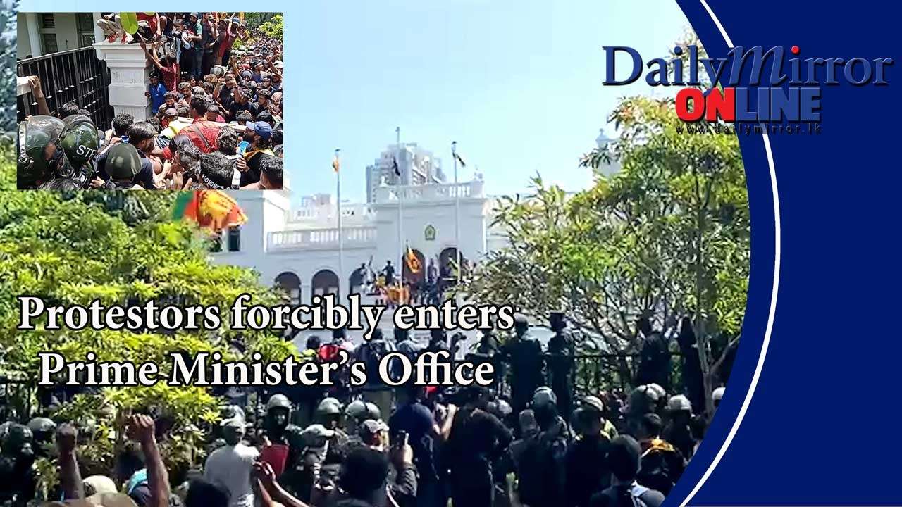 Protestors forcibly enters Prime Minister’s Office