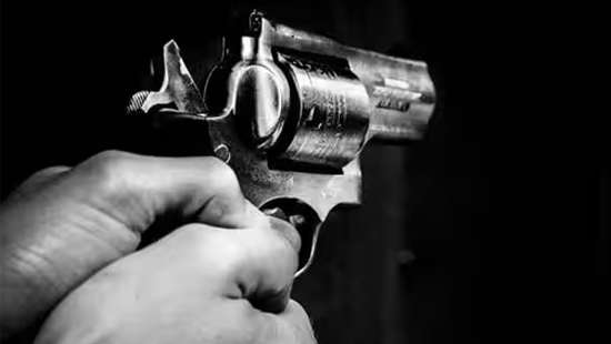 Man shoots himself after shooting woman in Vavuniya