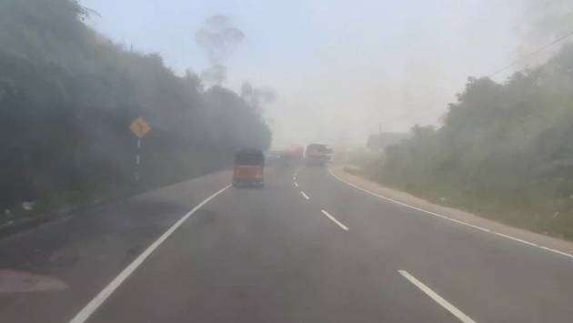 Extremely cold weather and dense fog disrupt life in central hills