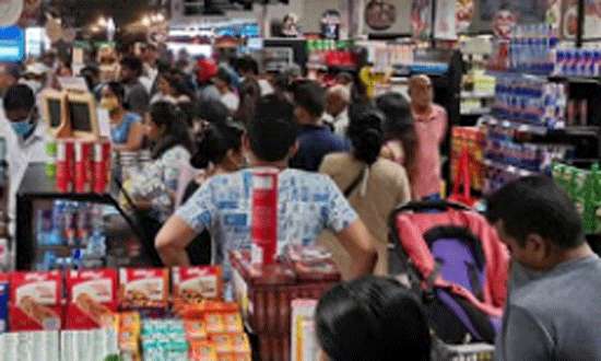 Police in mufti to monitor supermarkets, public transport
