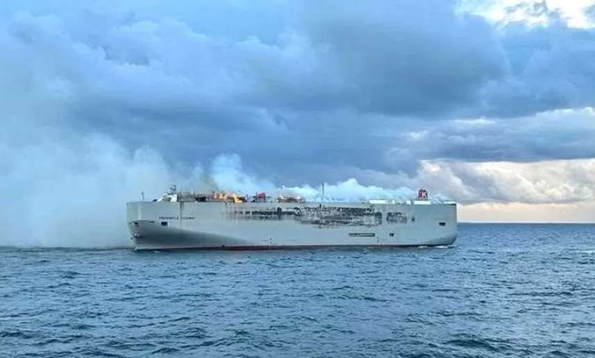 Ship with 3,000 cars in deadly fire off Dutch coast