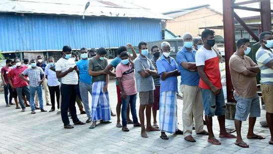 Long queues for PCR test