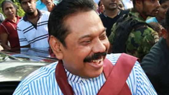Mahinda Rajapaksa appears before Bribery Commission