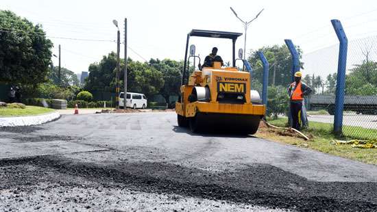 Road to Ratmalana airport gets facelift...