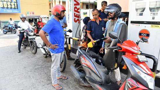 CPC TU action creates fuel queues in Colombo