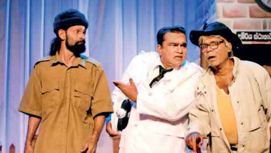 ‘Romba Thanks’ Brings Laughs to the Stage