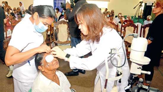 Cataract lens donation programme held at Lanka Hospitals