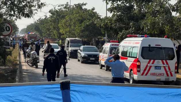 Blast outside Islamabad court in Pakistan kills at least 12