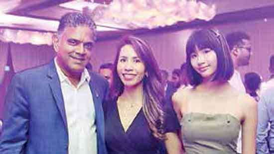 Cinnamon Grand Colombo Celebrates New GM