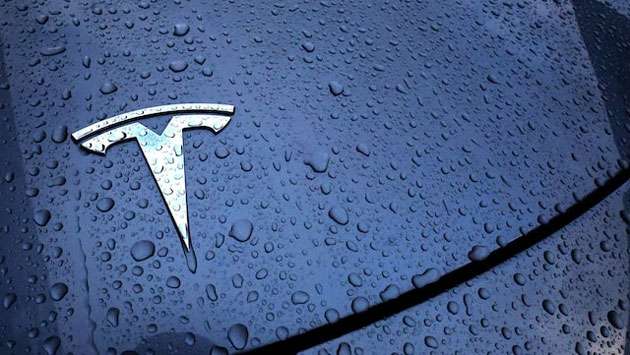 Musk says SpaceX and Tesla to build advanced chip factories in Austin