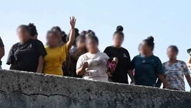 Female inmates stage rooftop protest following deadly clash at Negombo Prison