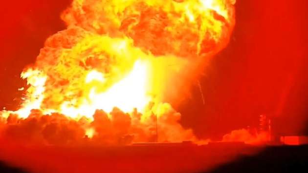 Moment SpaceX rocket explodes into massive fireball - International ...