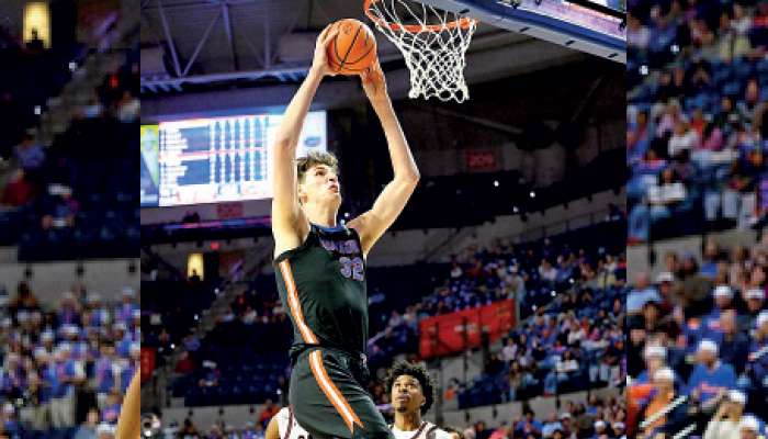 World’s tallest teen sets basketball record