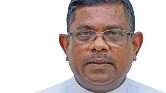 Agriculture Ministry Secretary Resigns