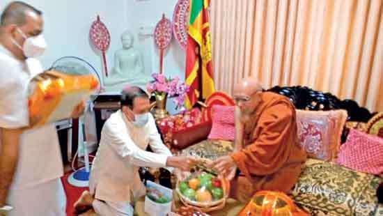 Prelate of Ramannya Nikaya speaks on constitutional amendment