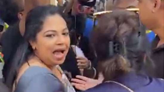 Actress Sanjeewani Weerasinghe hooted and chased away by Lankans from protest in LA