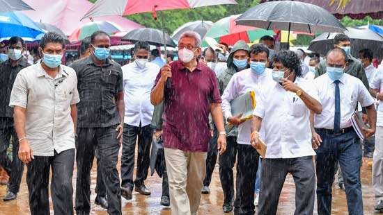 President with “Gama Samaga Pilisandara”