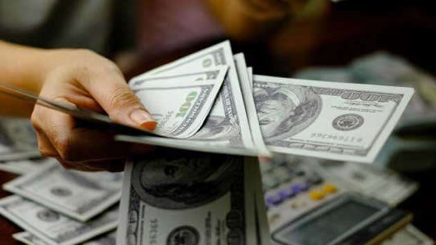 USD selling rate drops below Rs. 300 after 15 months