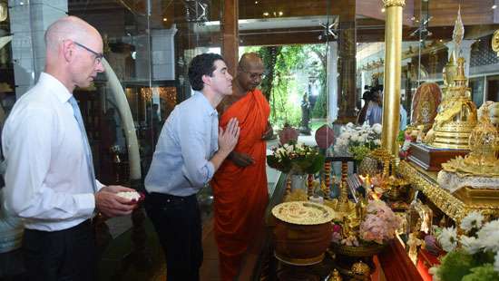 High-level Aussie delegation seeks blessings