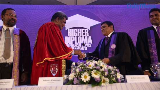 Softlogic Life Signs MOU with Kelaniya University to academically strengthen their insurance advisors