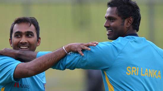 Mathews urges Mahela to help them