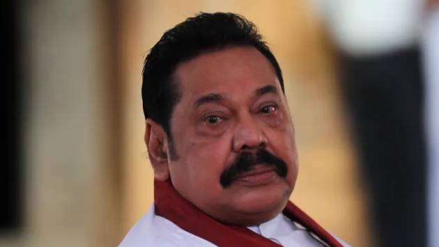 Mahinda Rajapaksa submits assets affidavit to Bribery Commission