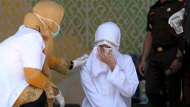 Indonesian couple caned 140 times for sex and alcohol offences