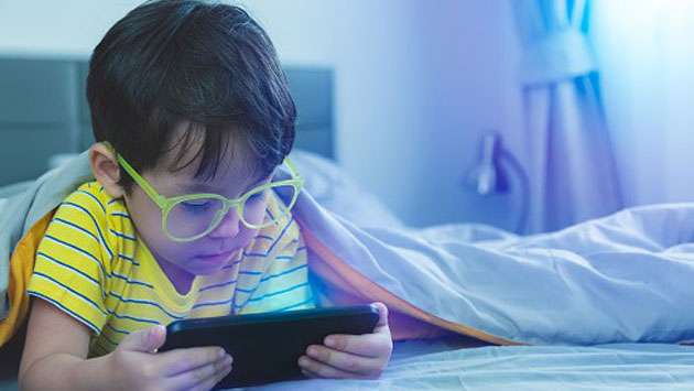 Half of child population may be nearsighted by 2050 due to screen use