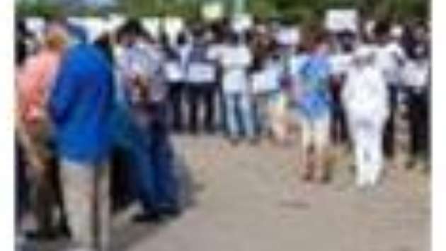 Over 2,000 Thai tourists arrive at Hambantota Port