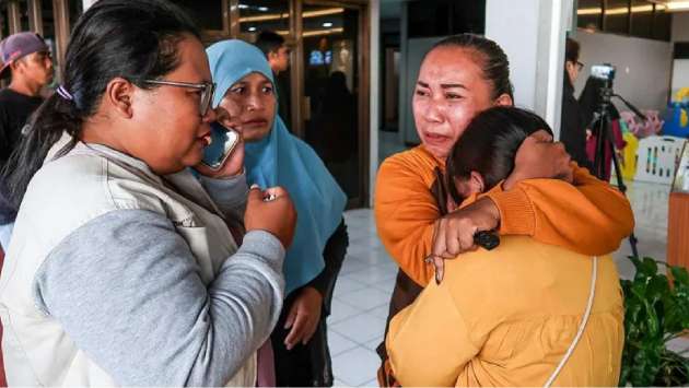 Four dead, dozens missing after ferry sinks off Bali