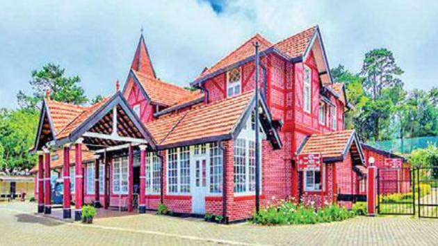 Govt. plans to develop Nuwara Eliya post office as tourist attraction