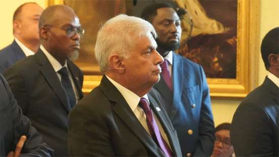 RW attends Commonwealth Leaders’ meeting