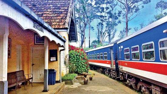 Trains Railways and Stations in Sri Lanka