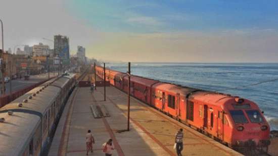 Plans afoot to erect temporary accessway at Bambalapitiya railway station