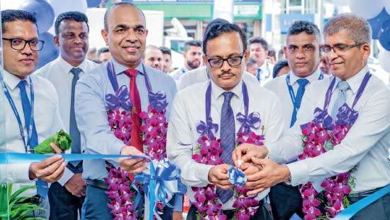 People’s Leasing relocates Kegalle branch