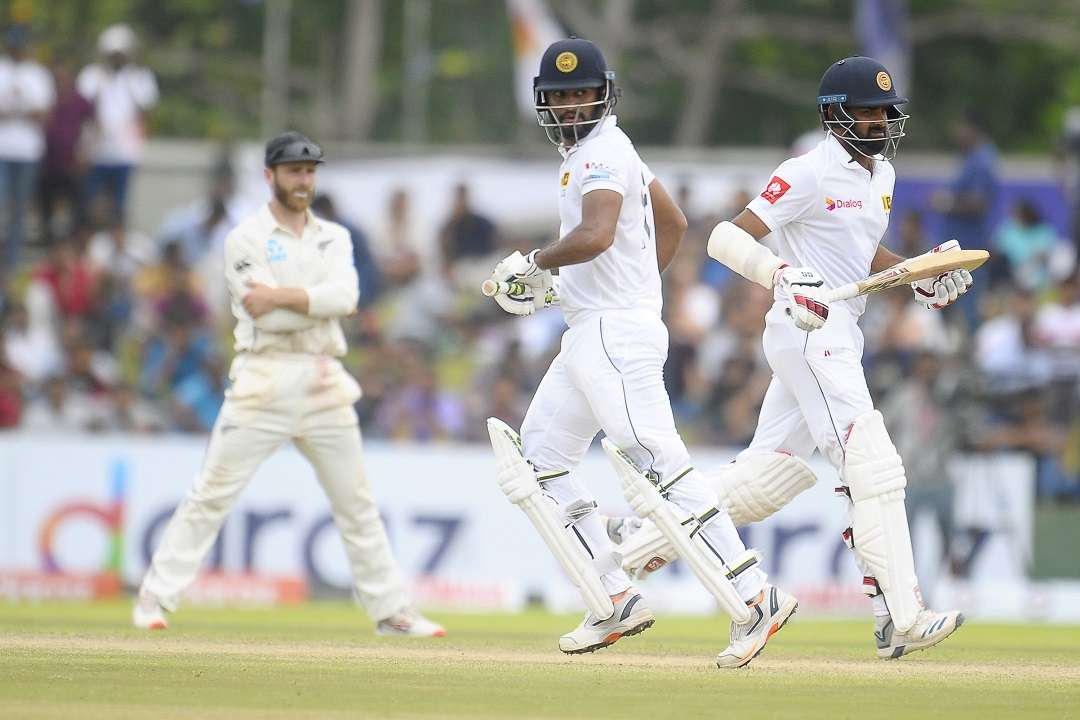 Karunaratne leads Sri Lanka victory push in Galle