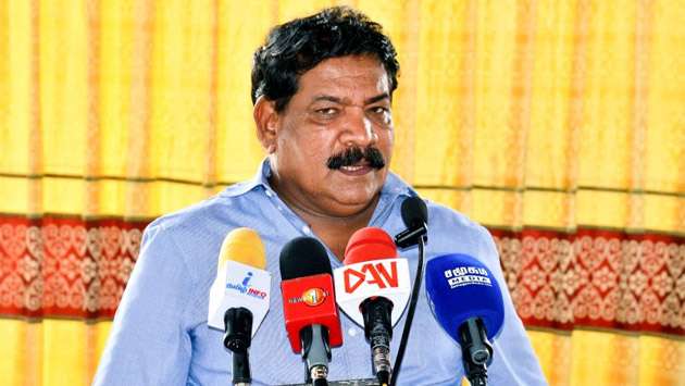 Fisheries Ministry aids cyclone-affected fishermen