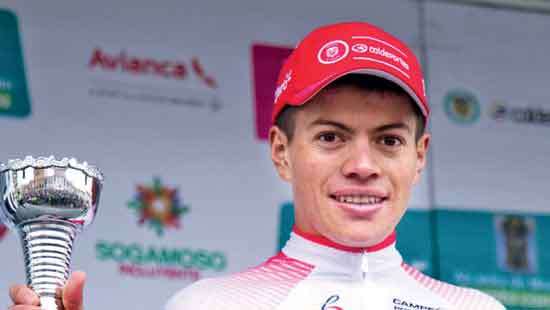 Racing cyclist dies six days after crash