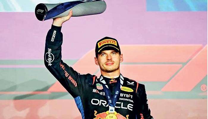 Verstappen win takes race to a final fight