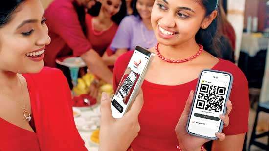 Dialog Launches ‘GanuDenu QR’, Making Cashless Transfers Free for All with eZ Cash and Dialog Finance