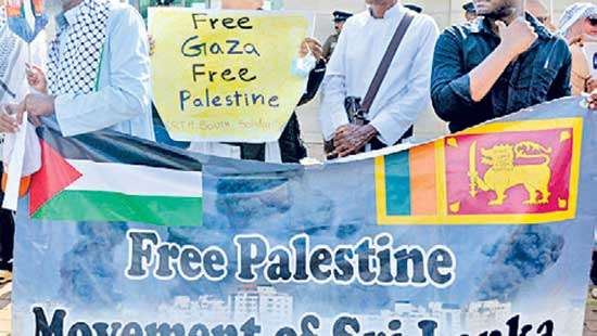 Pro-Palestinians condemn  U.S. support for Israel